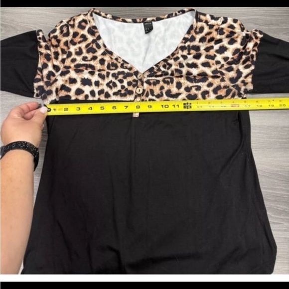 SHEIN Women’s Black & Leopard Print Long Sleeve Shirt Size Medium Top - Picture 6 of 8